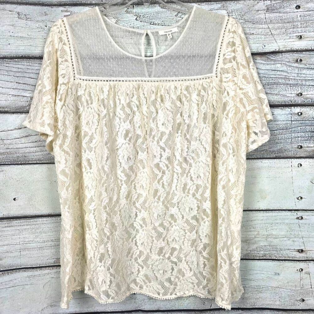 Maurices Womens Lace Blouse Ivory Short Sleeve Size 2x